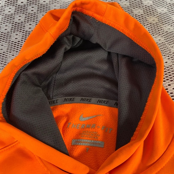 Nike Therma-Fit Girls Sweatshirt - Picture 3 of 3